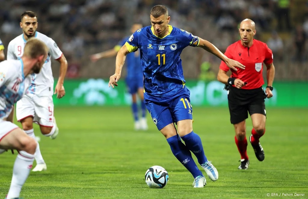 Fenerbahçe neemt aanvaller Dzeko over van Internazionale