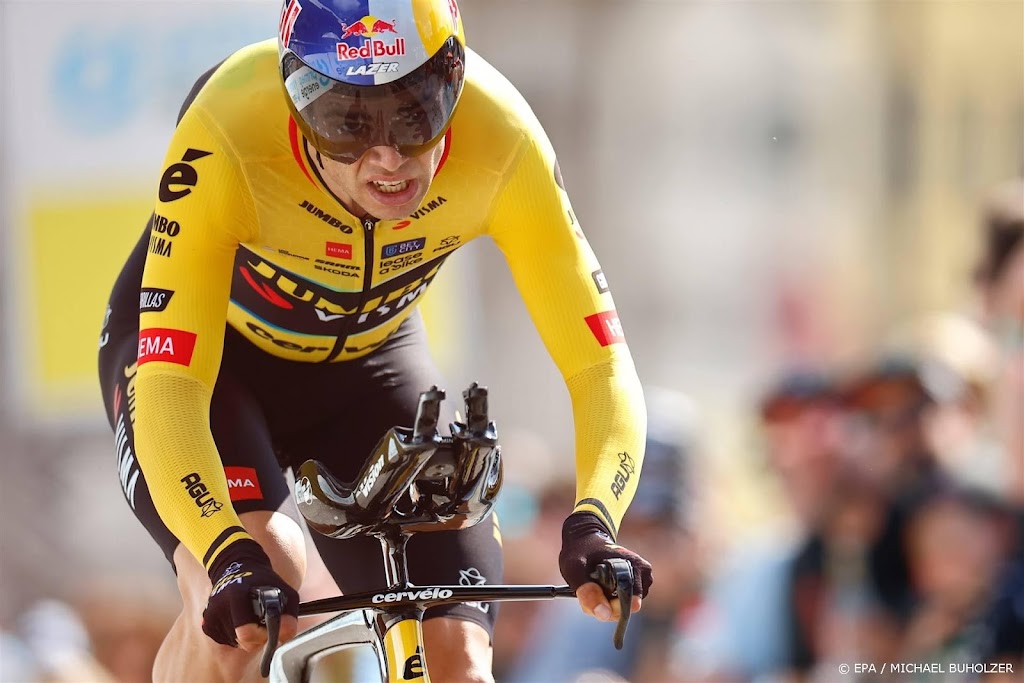 Van Aert verovert voor derde keer Belgische tijdrittitel