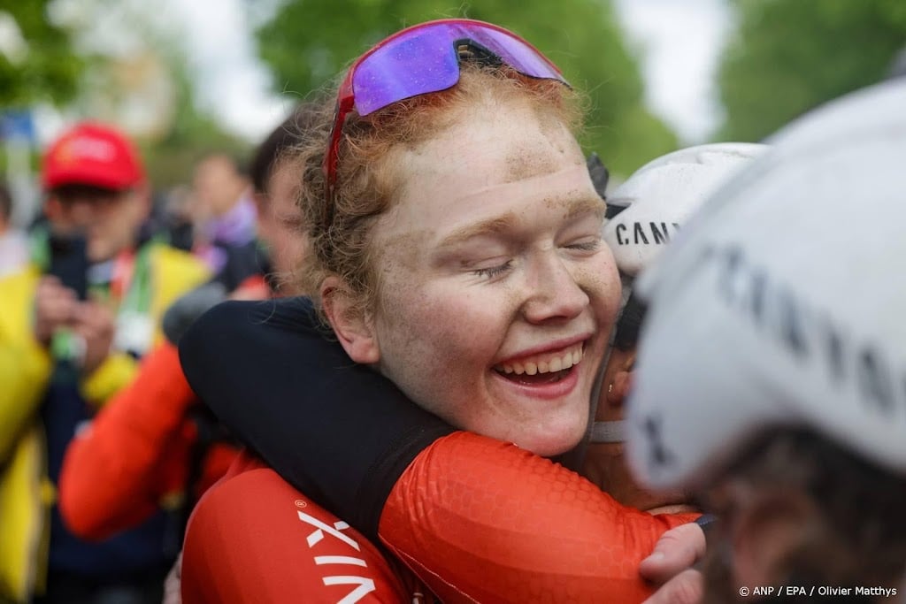 Pieterse ongenaakbaar in wereldbeker mountainbike Val di Sole