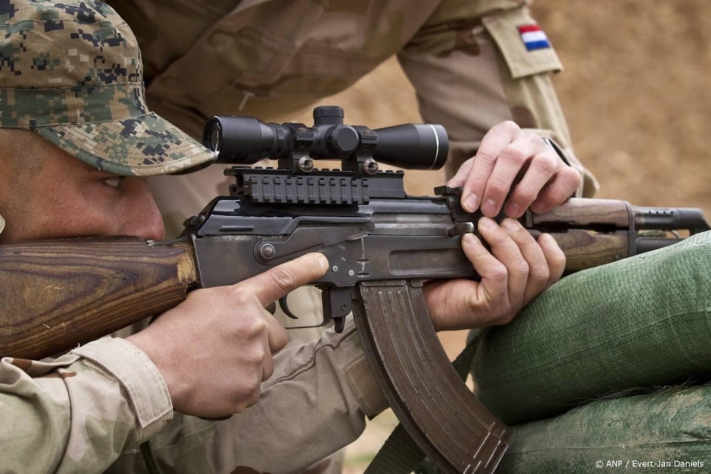 Brekelmans: bezig met weghalen Nederlandse militairen uit Irak