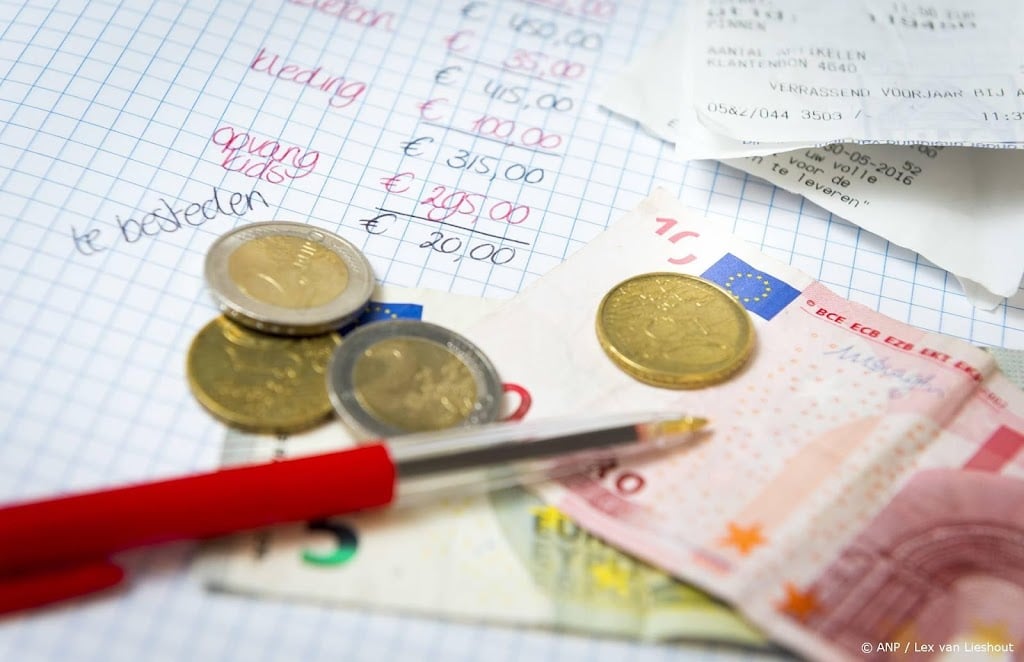 Meer huishoudens komen moeilijk rond, signaleert Nibud