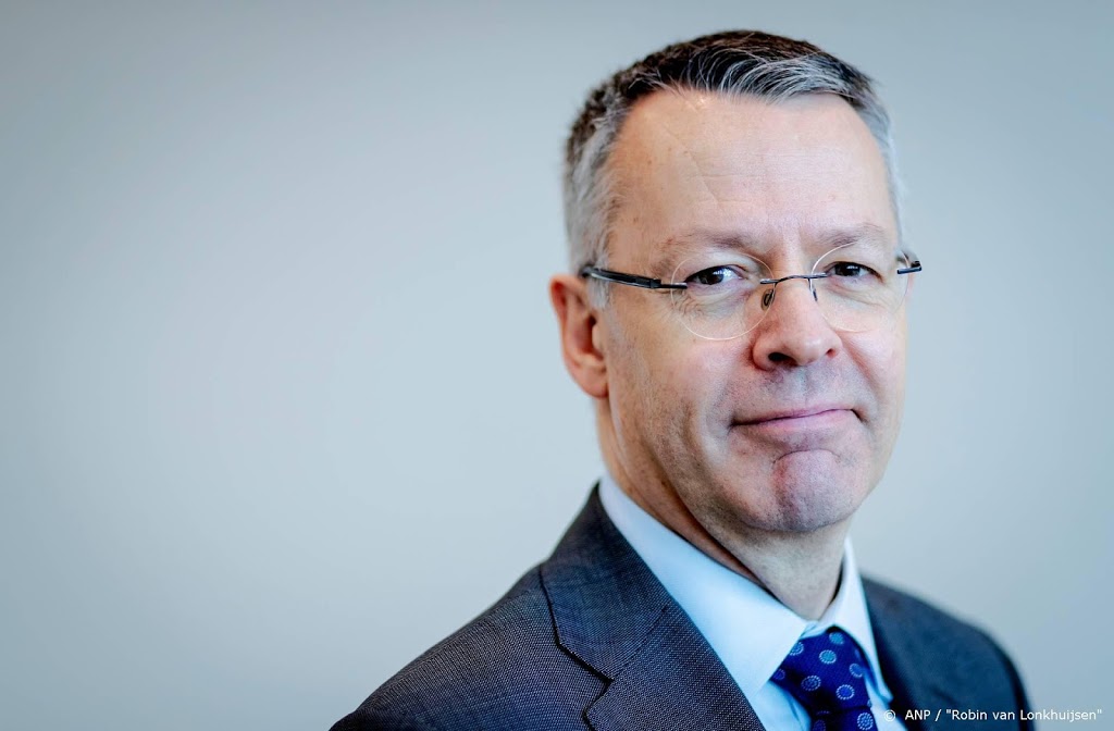 Topman AkzoNobel: voorlopig geen plannen voor grote overnames