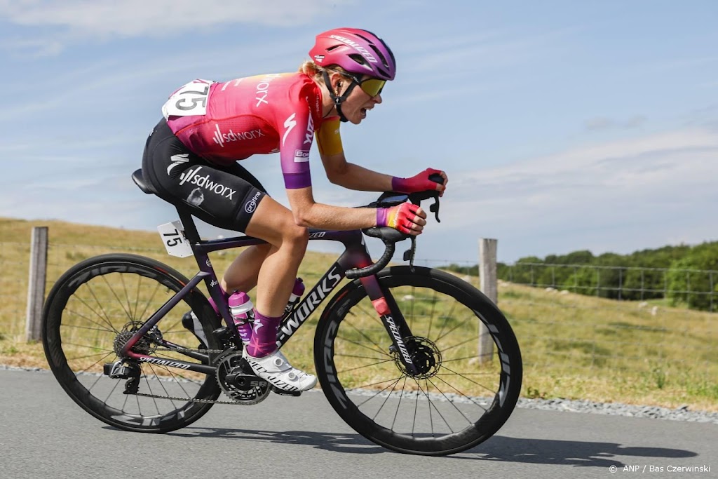 Vollering met 'vlinders in haar buik' naar Tour voor vrouwen