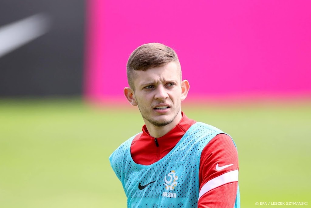 Feyenoord haalt Poolse middenvelder Szymanski naar Rotterdam 