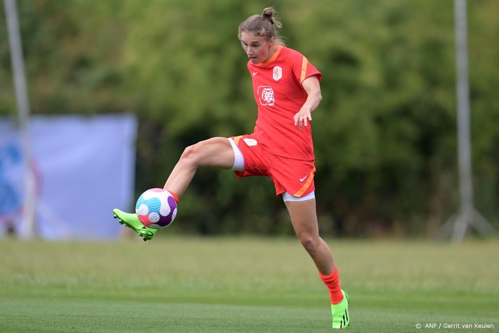Bondscoach Parsons heeft goede hoop op meespelen Miedema