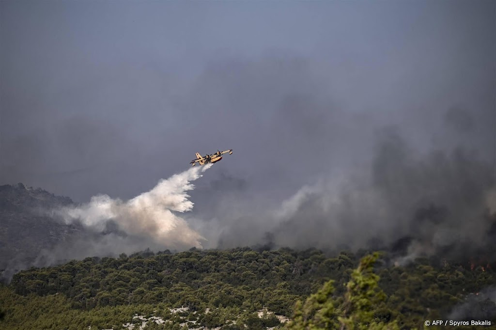 30.000 mensen moeten vluchten voor bosbranden op Rhodos