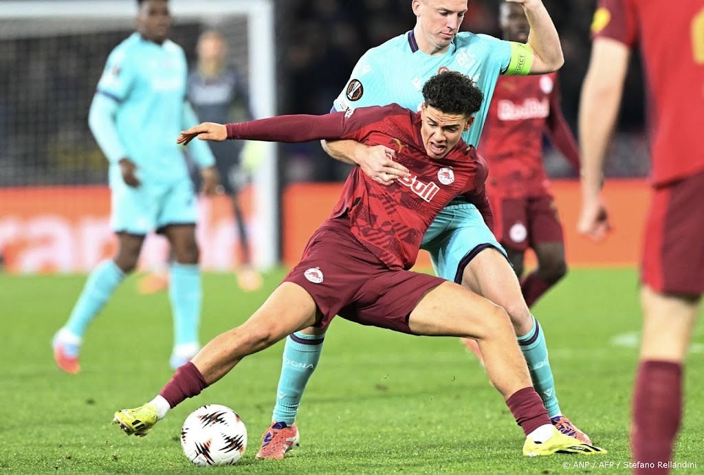 NEC huurt Deens jeugdinternational Bischoff van RB Salzburg