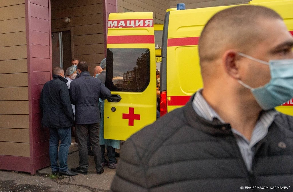 Vliegtuig met Navalni op weg naar Duitsland