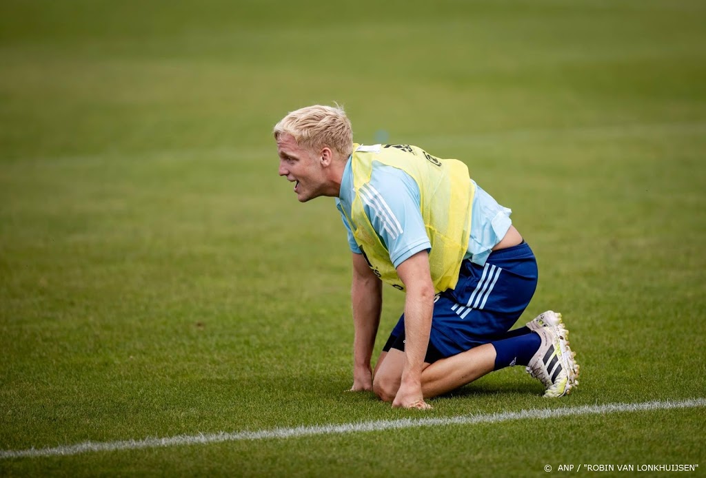 Ajax start opnieuw zonder Van de Beek aan oefenduel