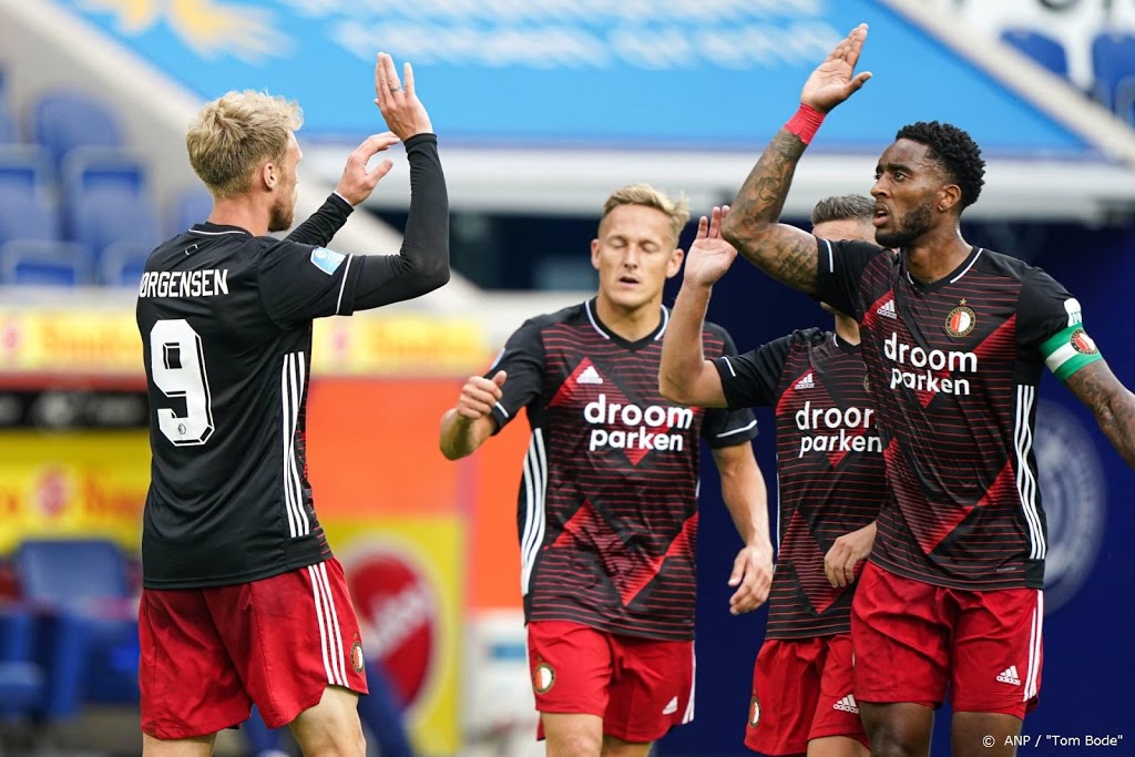 Feyenoord wint van Borussia Dortmund en MSV Duisburg