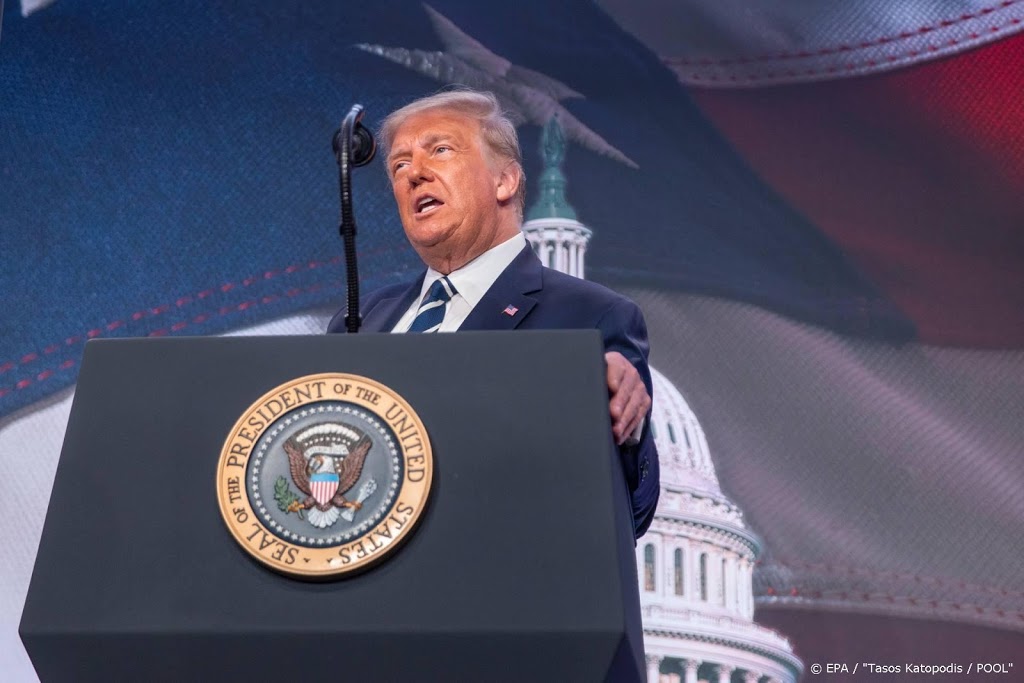Trump: complot warenautoriteit vertraagt ontwikkeling vaccin
