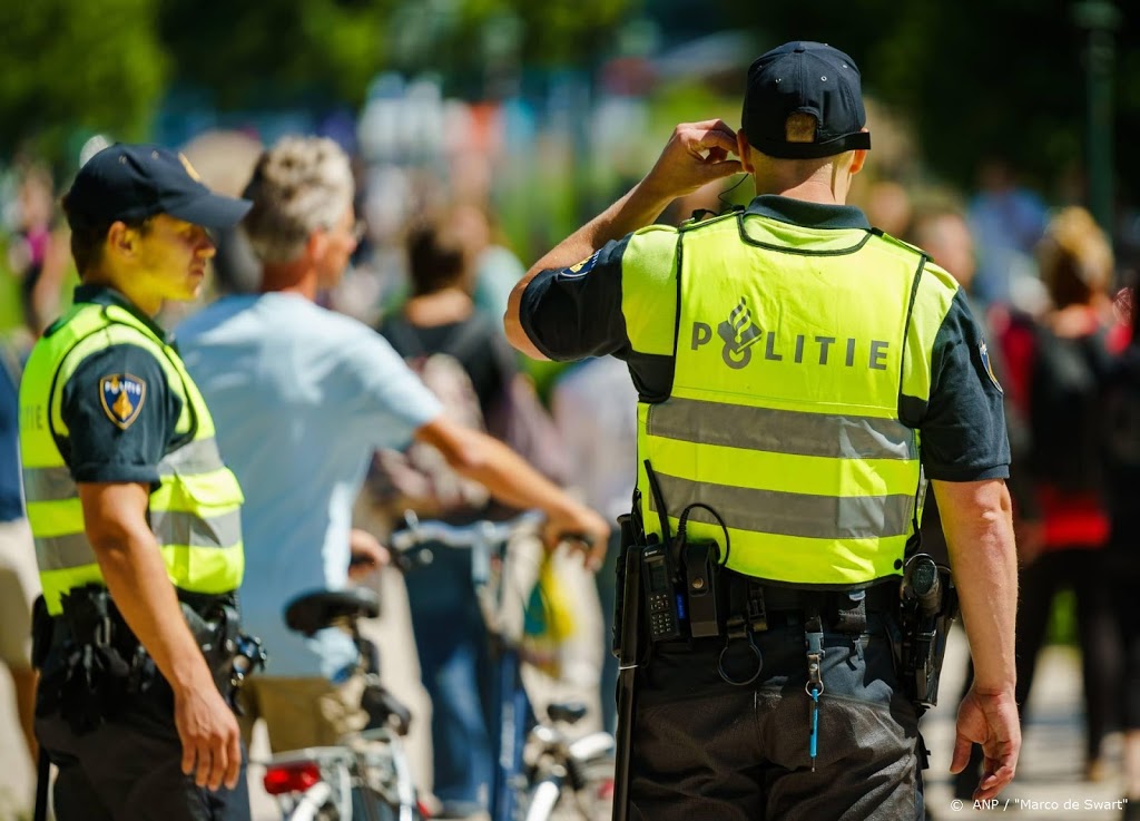 Van Zanen zet ME in als betogers Malieveld zich zondag misdragen