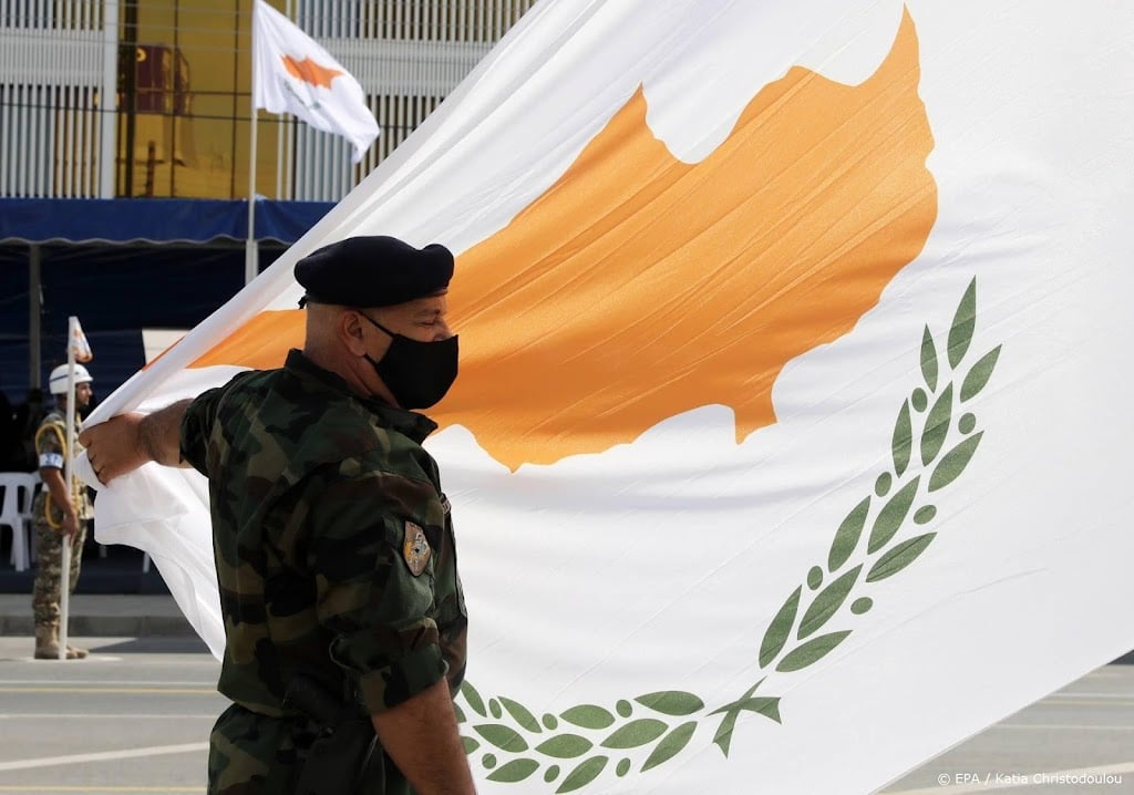 Cyprus verkocht veel EU-paspoorten illegaal, ook aan Russen
