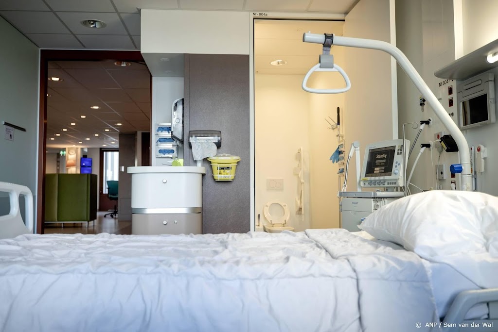 Aantal coronapatiënten in ziekenhuizen daalt tot net boven de 600