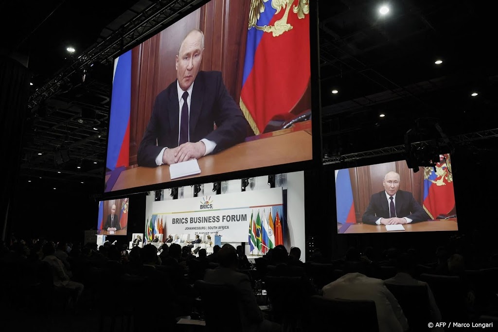 Poetin spreekt via videoverbinding op BRICS-top over samenwerking