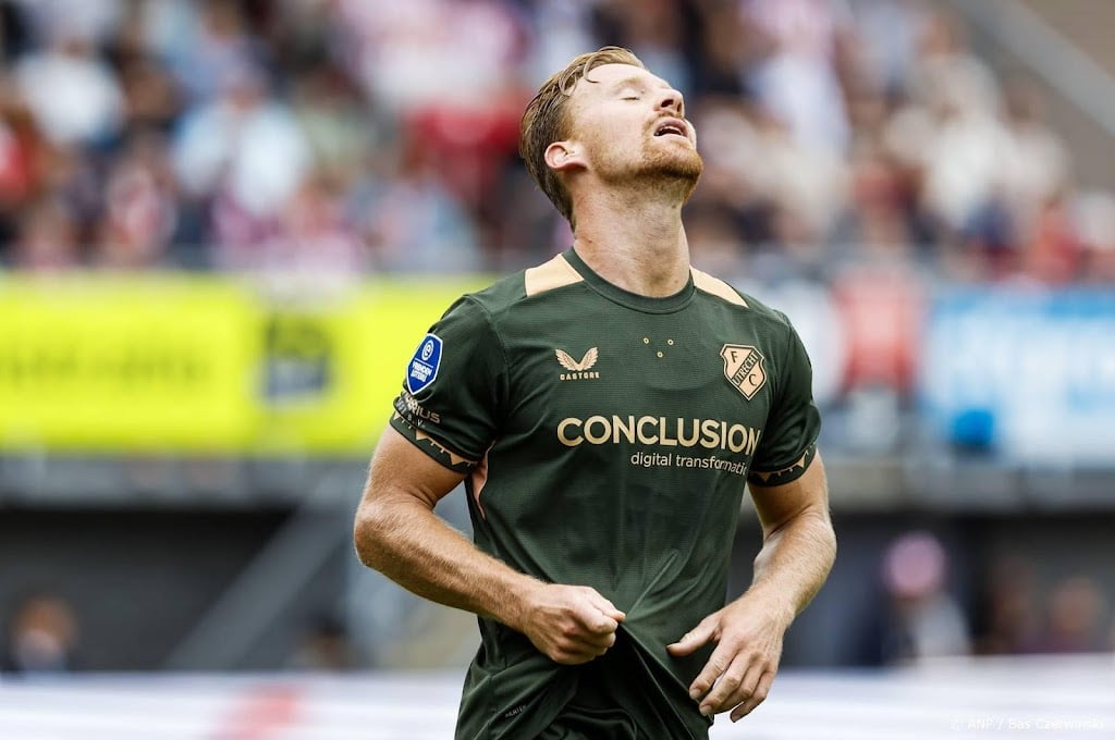 FC Utrecht moet middenvelder De Wit weken missen