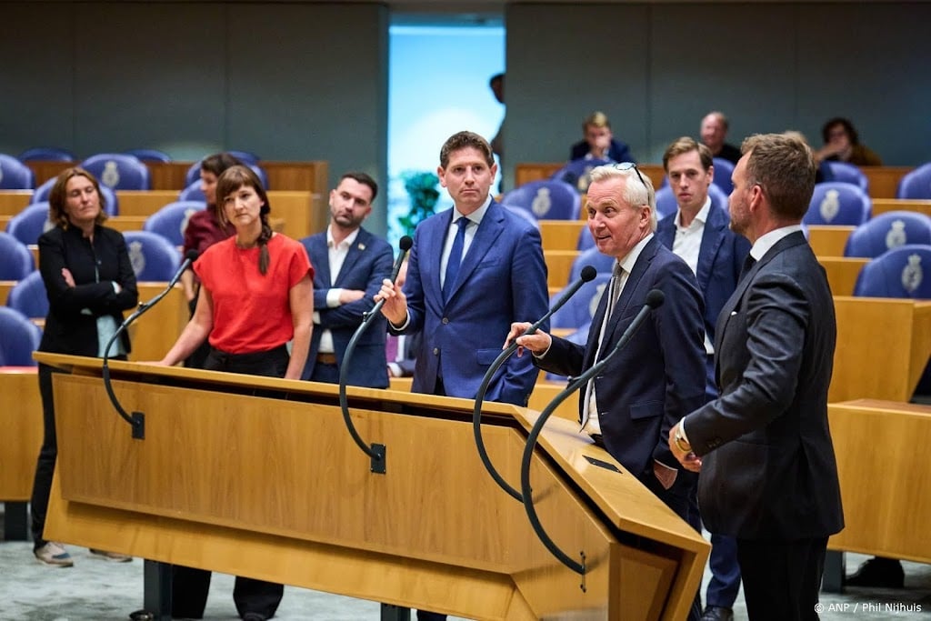 VVD'er Eric van der Burg 'stomverbaasd' na opstappen minister