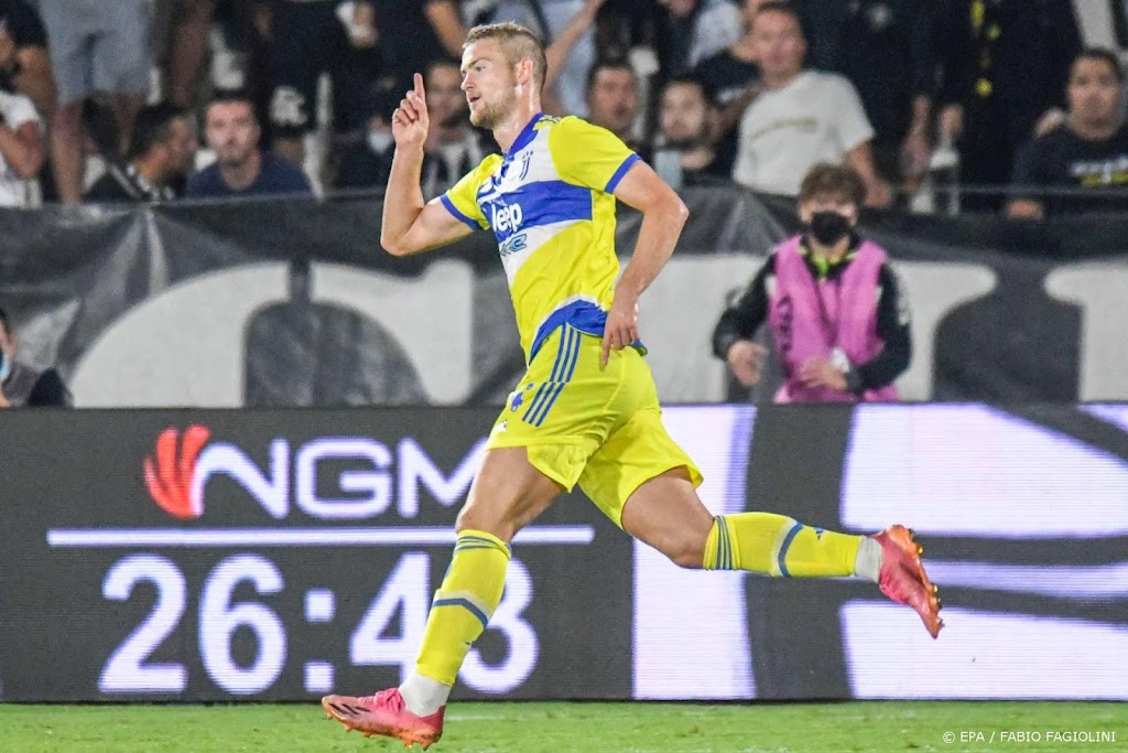 De Ligt helpt Juventus aan eerste seizoenszege in Serie A