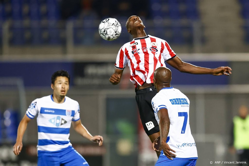 PEC Zwolle viert eerste punt en eerste goal tegen Sparta: 1-1