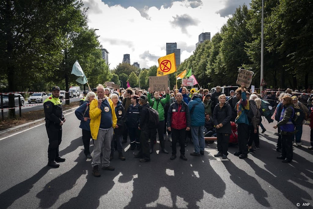 Blokkade klimaatdemonstranten A12 weer beëindigd 