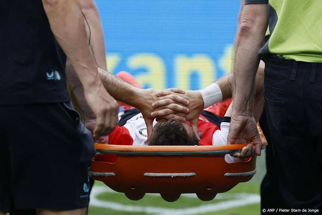 Feyenoord-trainer Priske weet niet hoe lang hij Giménez kwijt is