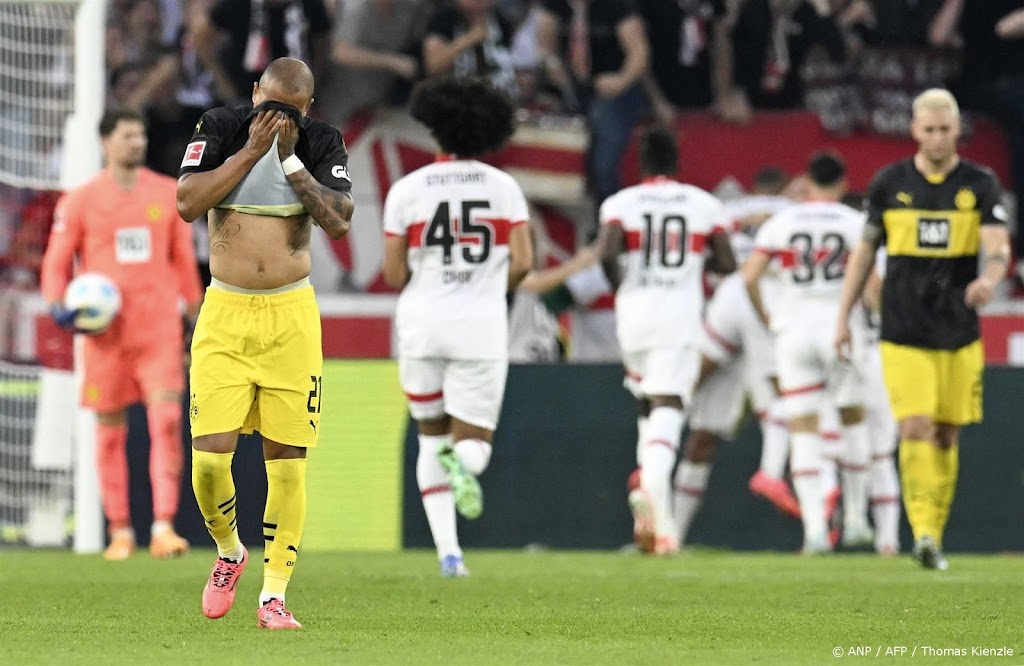 Borussia Dortmund hard onderuit bij VfB Stuttgart