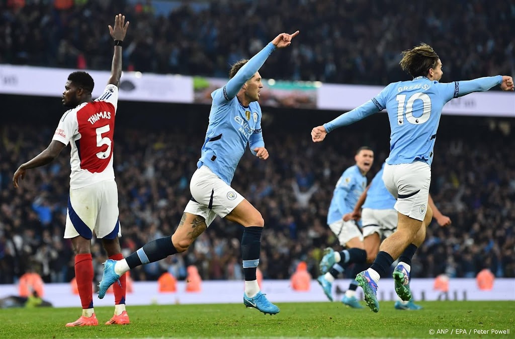 Manchester City pakt in extra tijd punt tegen Arsenal