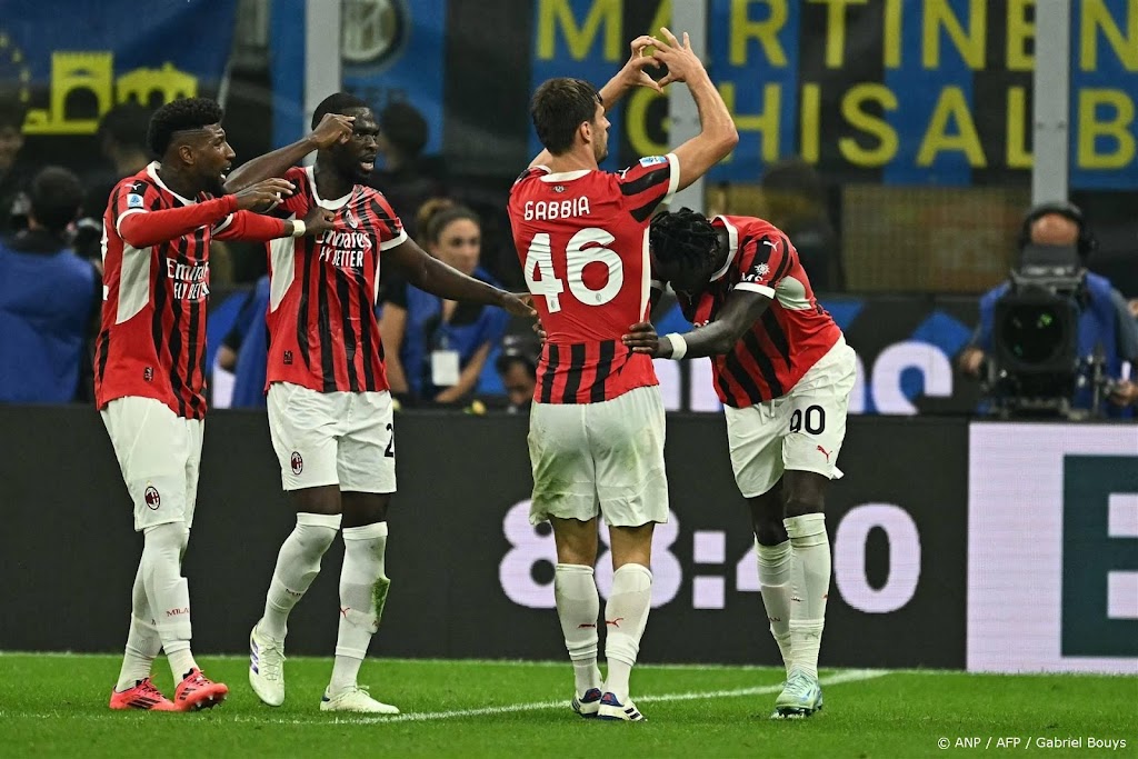 AC Milan wint eindelijk weer eens van Internazionale