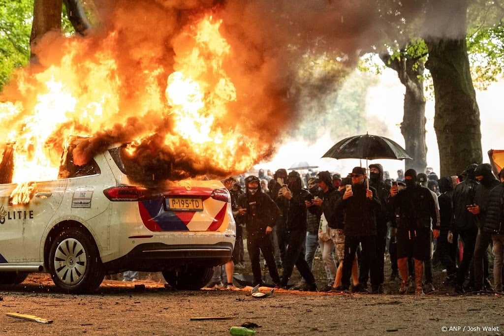 PersVeilig: Haagse politie wil contact met gewonde journalisten  