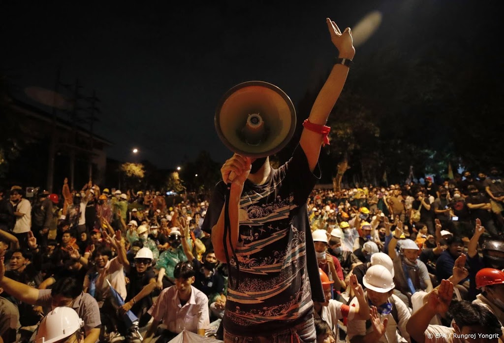 Hotelletjes en herbergen openen deuren voor betogers Bangkok