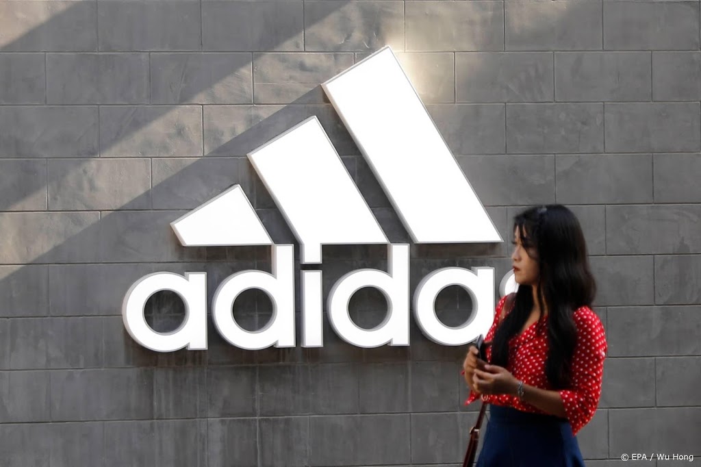 Zakentijdschrift: Adidas wil dochterbedrijf Reebok snel verkopen