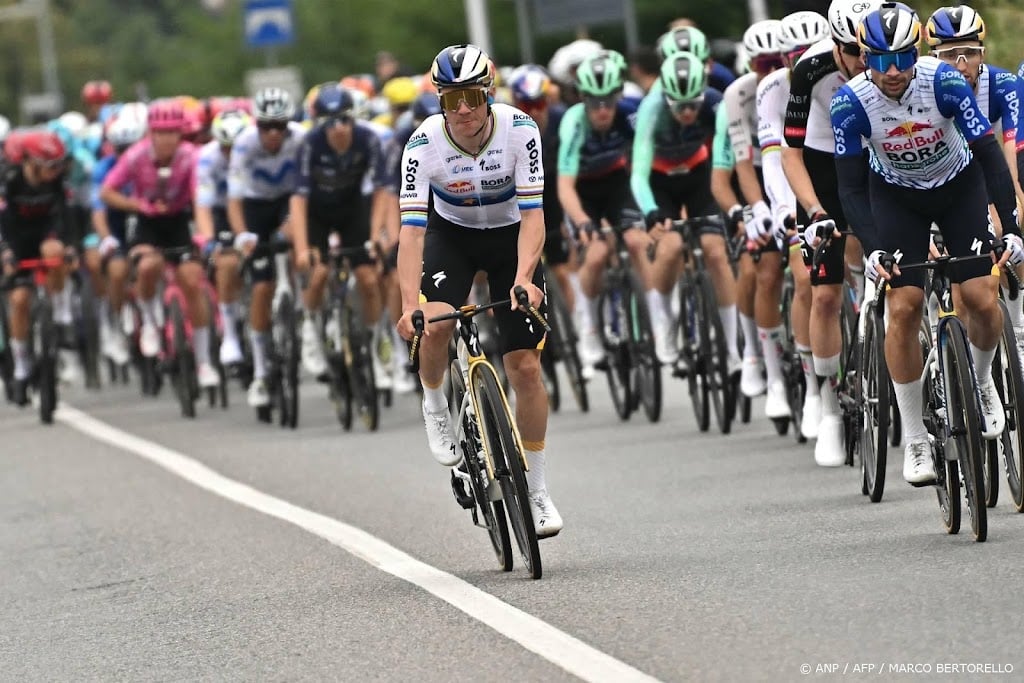 Ploeg Evenepoel ziet kans op eindzege in komende Tour de France