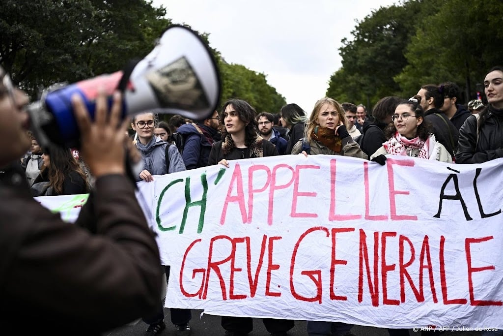 Studentenprotest in Parijs mag van rechter toch doorgaan