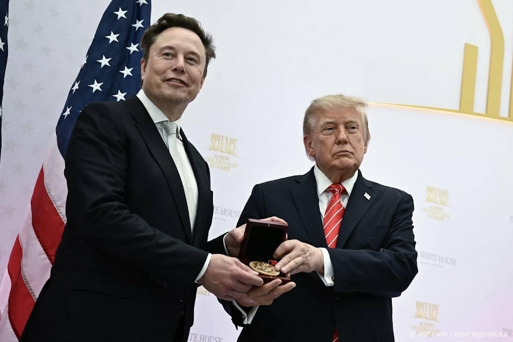 WSJ: Trump vroeg Musk Starlink-beperkingen Oekraïne op te heffen