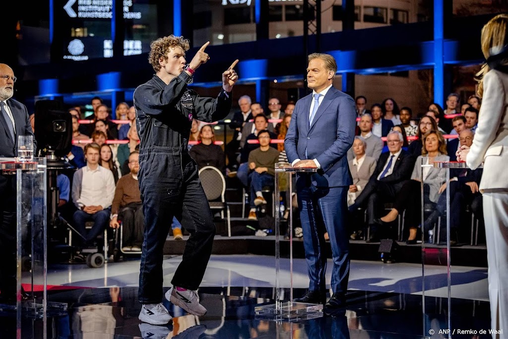 Lijsttrekker LEF nog vast na verstoren slotdebat NOS