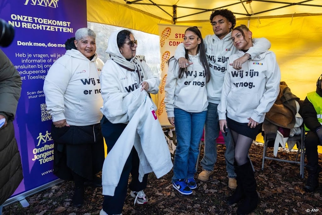 Jonge slachtoffers toeslagenschandaal demonstreren in Den Haag 