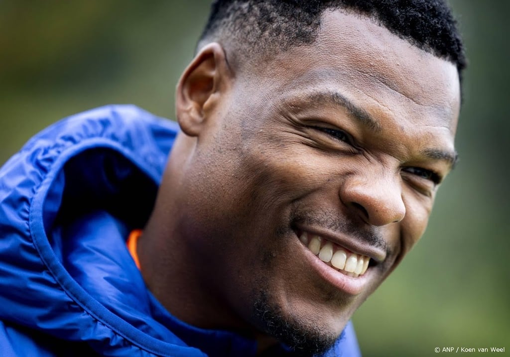 Geblesseerde Dumfries mist stadsderby in Milaan