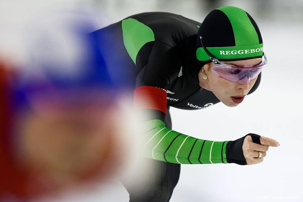 Schaatsster Beune klopt Takagi in Calgary