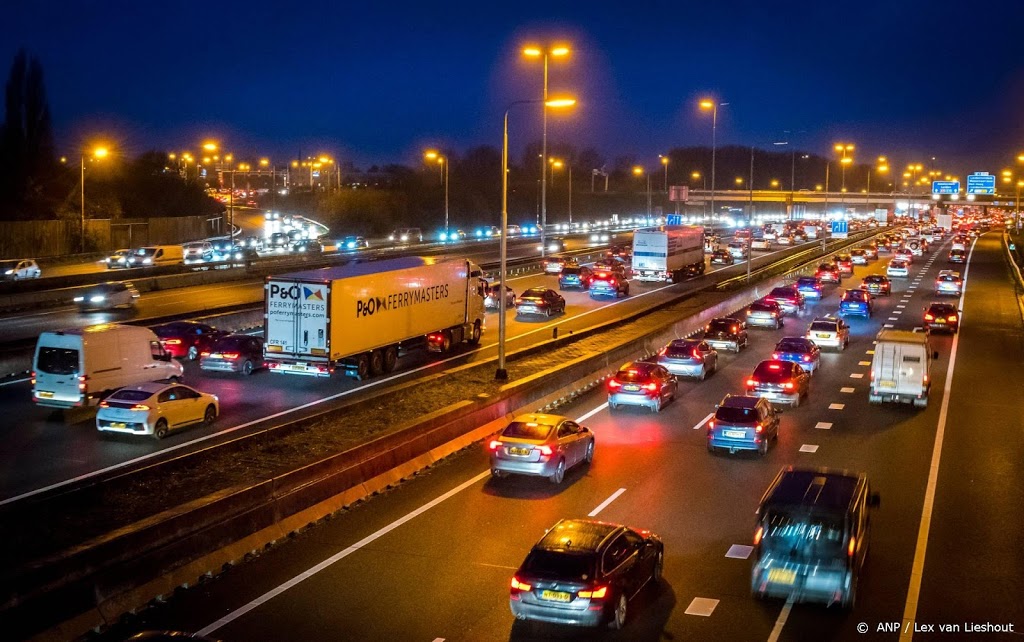Nederlander betaalt volgend jaar 6,1 miljard euro wegenbelasting