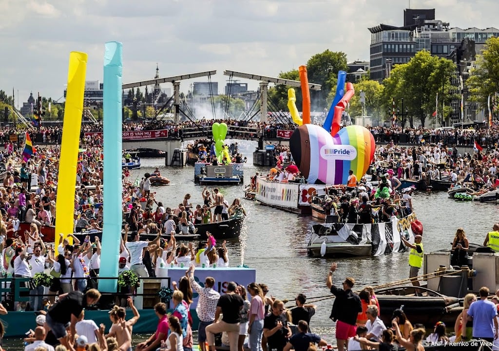 Pride Amsterdam zoekt deelnemers botenparade volgend jaar