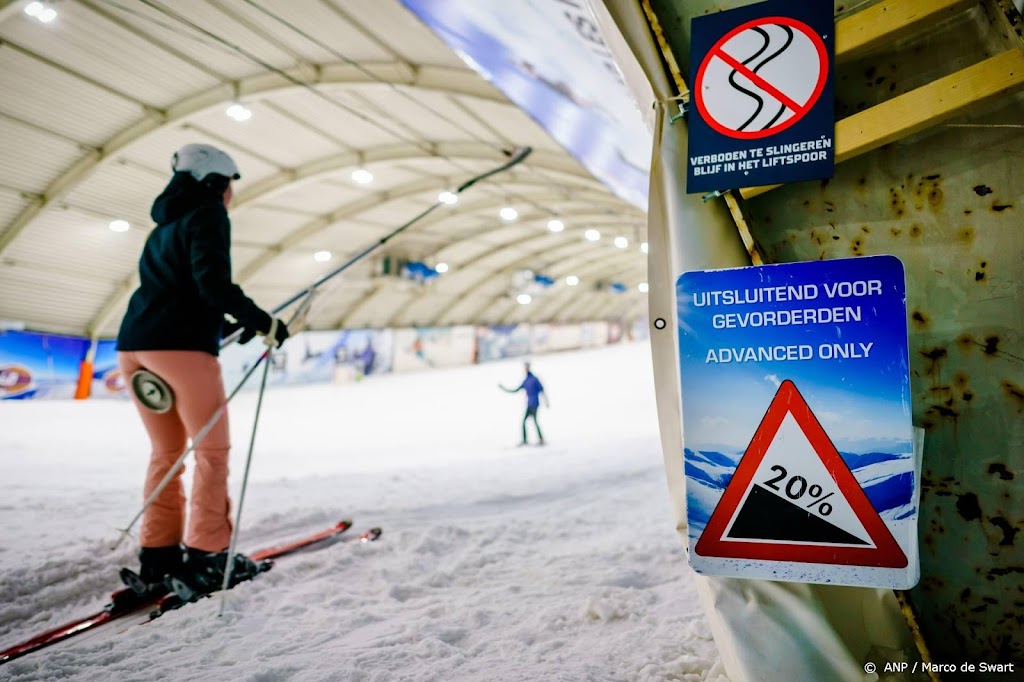 Skihal SnowWorld Zoetermeer wil uitbreiden met hotel en kabelbaan