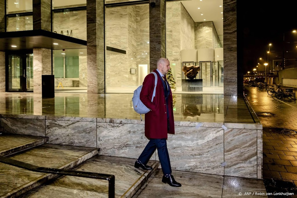 Brandt Corstius wil ellende achterlaten en gesprek met Van Dam