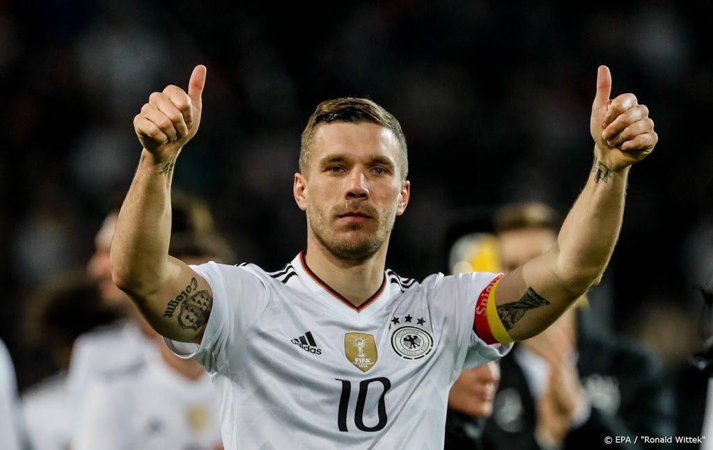 Podolski zet voetballoopbaan voort bij Antalyaspor