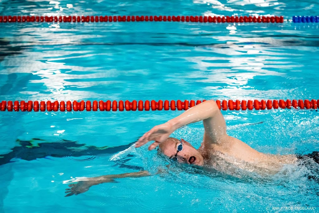 Van der Weijden 'keurig op schema' voor zwemrecord