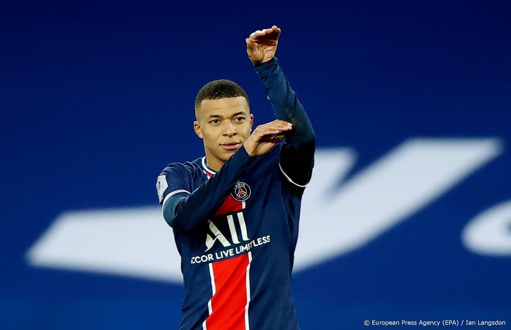 Mbappé denkt na over toekomst bij Paris Saint-Germain