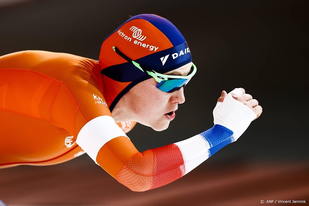 Olympisch kampioene Van Beek na NK sprint gestopt met schaatsen