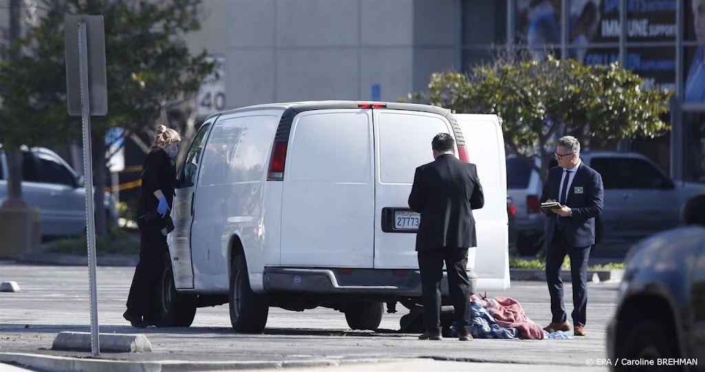 Media: lichaam gevonden in busje dat politie zocht om schutter VS