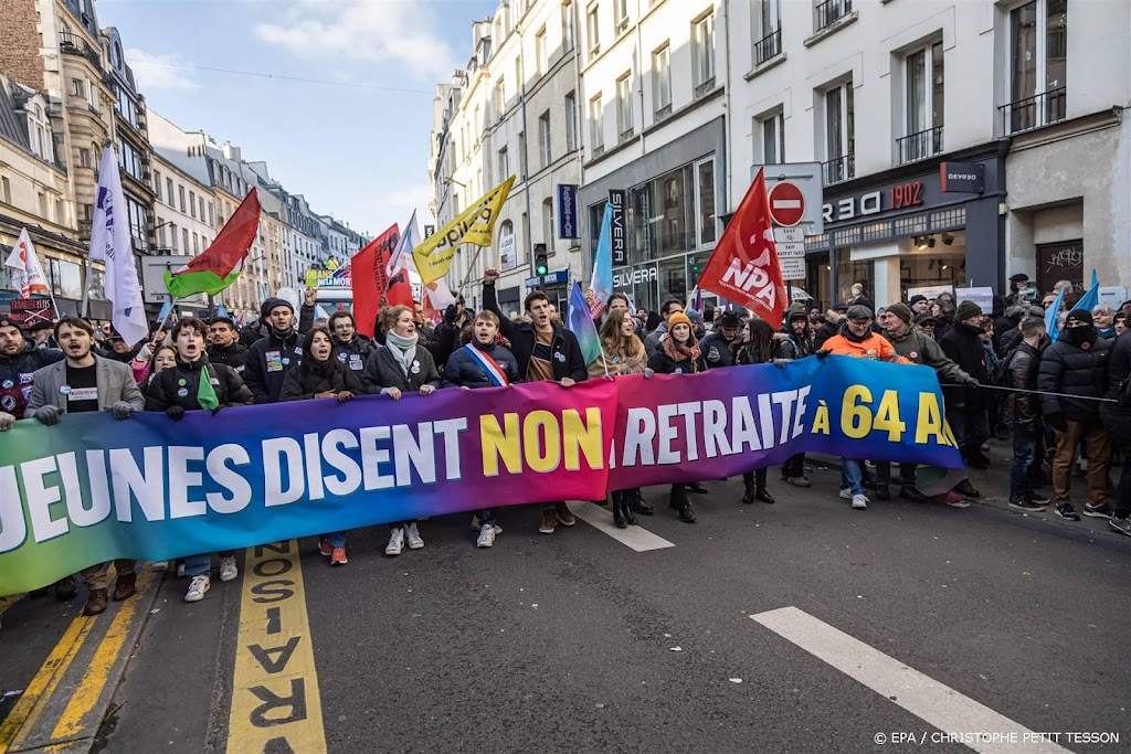 Frankrijk houdt vast aan pensioenplannen ondanks protesten
