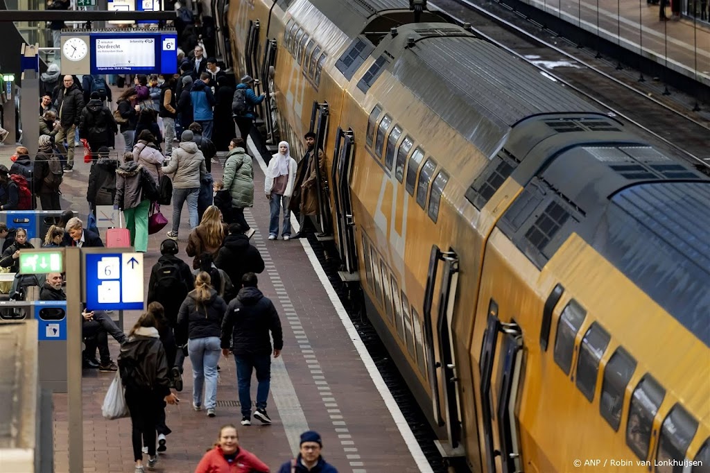 Veel minder treinen Den Haag - Rotterdam door stroomstoring