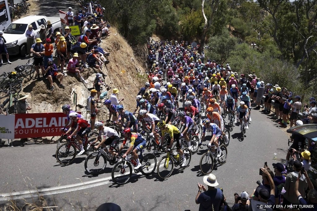 Tour Down Under past koninginnenrit aan om 'extreem' brandgevaar